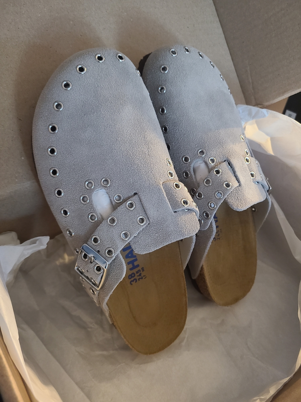 New Halofive sz 7.5 Rivet Suede Leather Corkbed Clogs - Picture 2 of 5